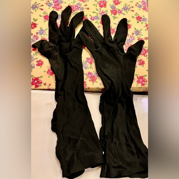 Van Raalte Long Gloves 60’s 2 pairs Formal Elegant Goth Halloween Morticia Emo - Picture 13 of 16